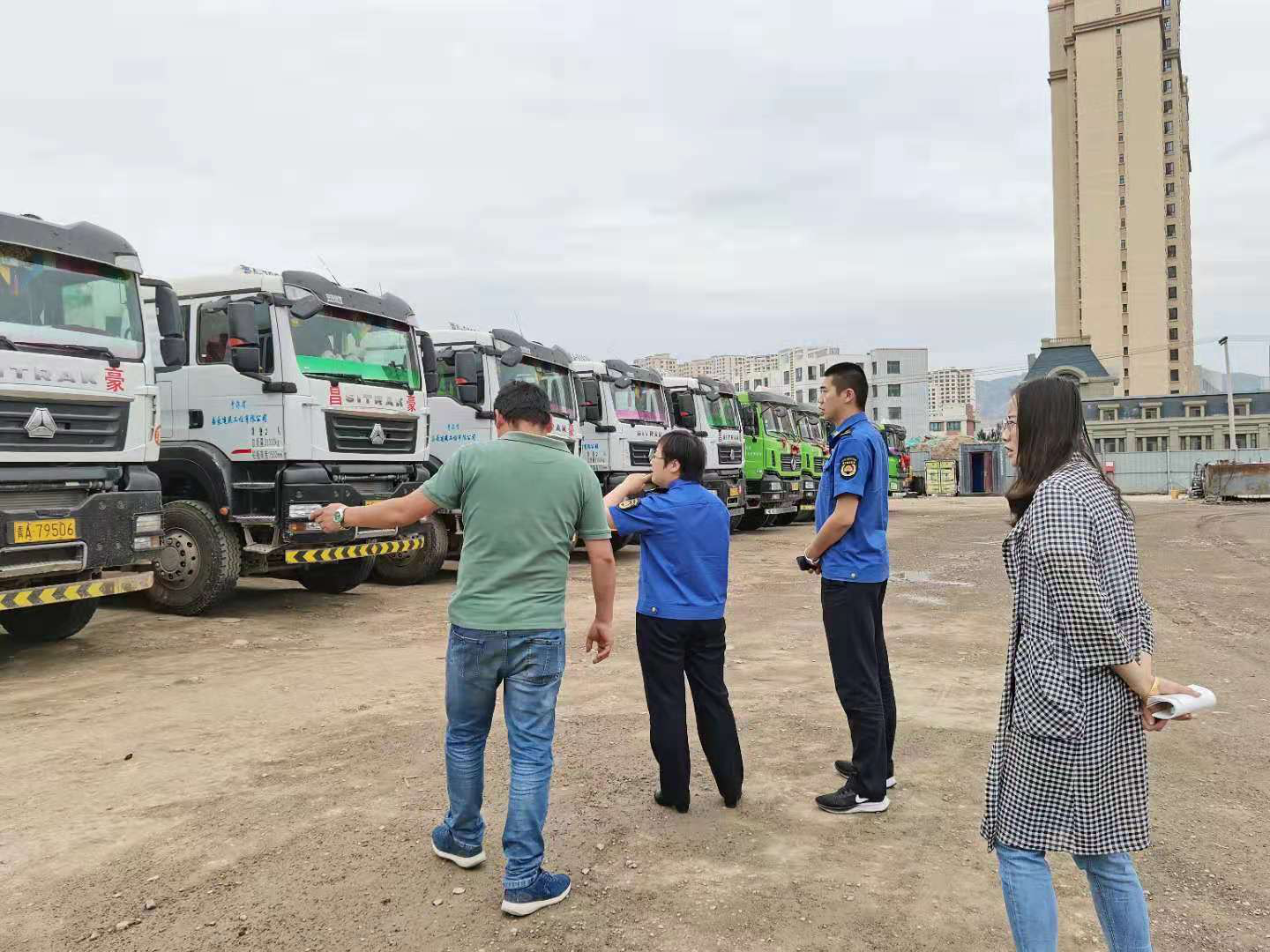 西宁城中：区城管局开展辖区渣土运输企业考核工作