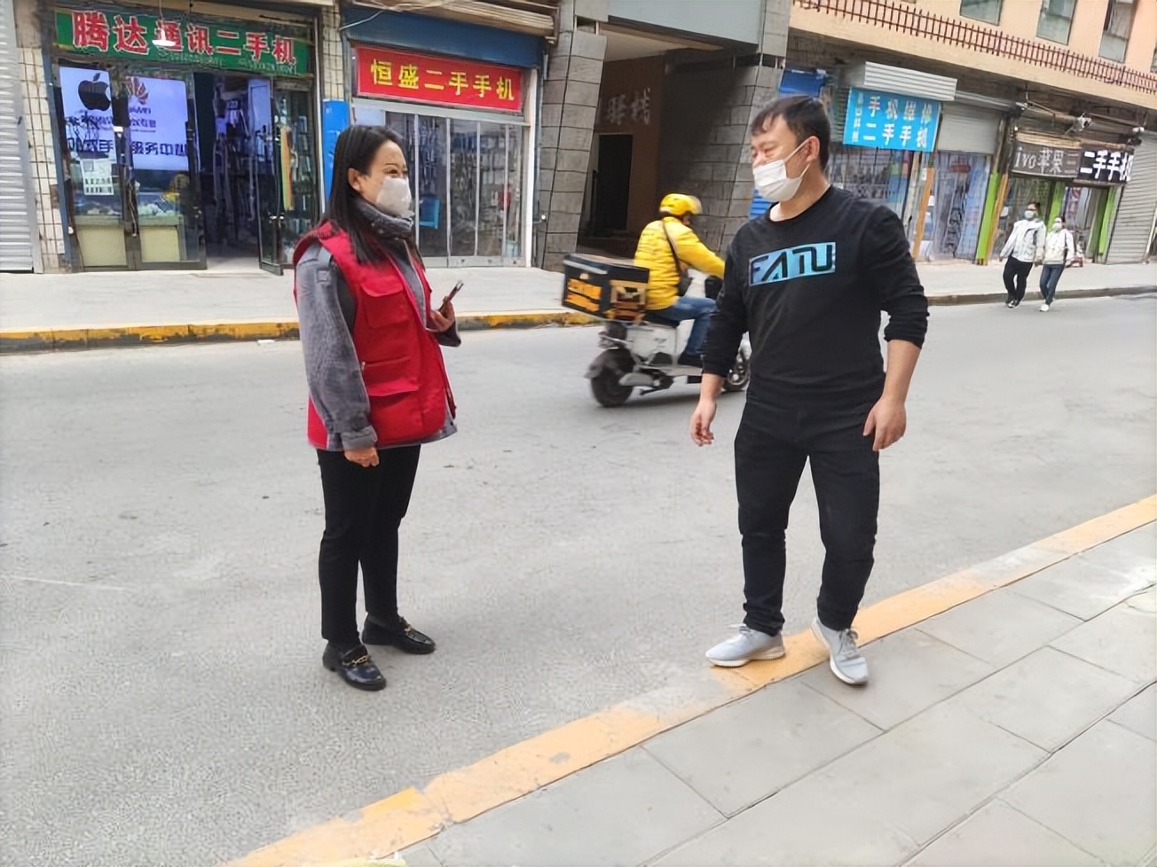 西宁城中：携手疫情防控 排查化解纠纷